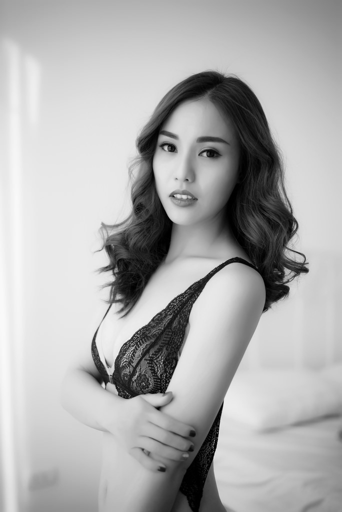美丽姑娘高清版免费